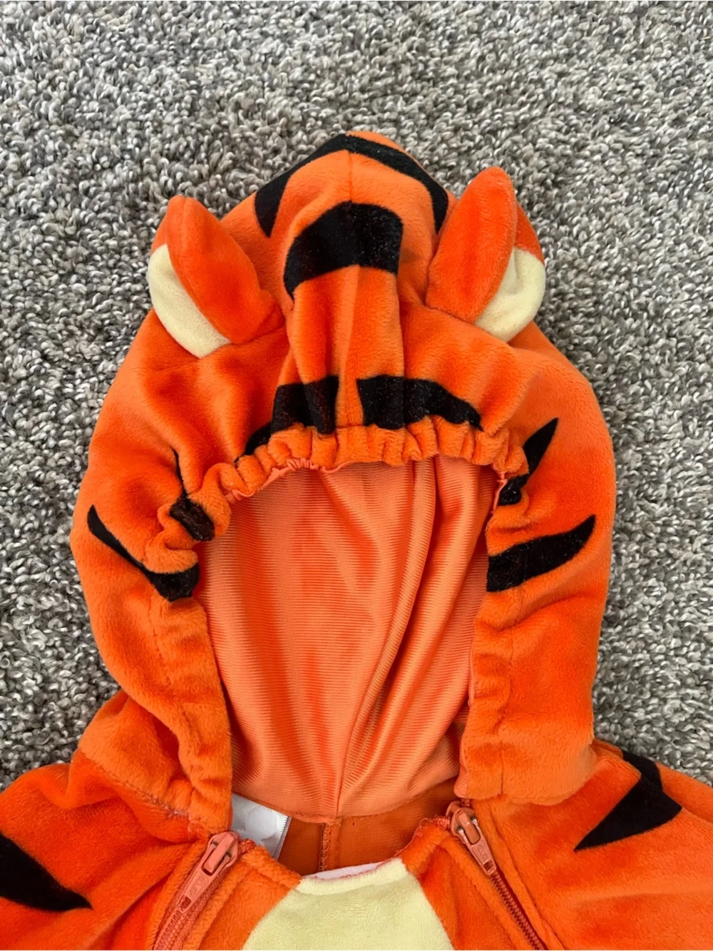 Vintage Disney Store Infant Baby Winnie the Pooh Tigger Costume Sz 18-24 Months